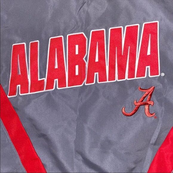 Alabma Crimson Tide V-Neck Pullover - Picture 2 of 5